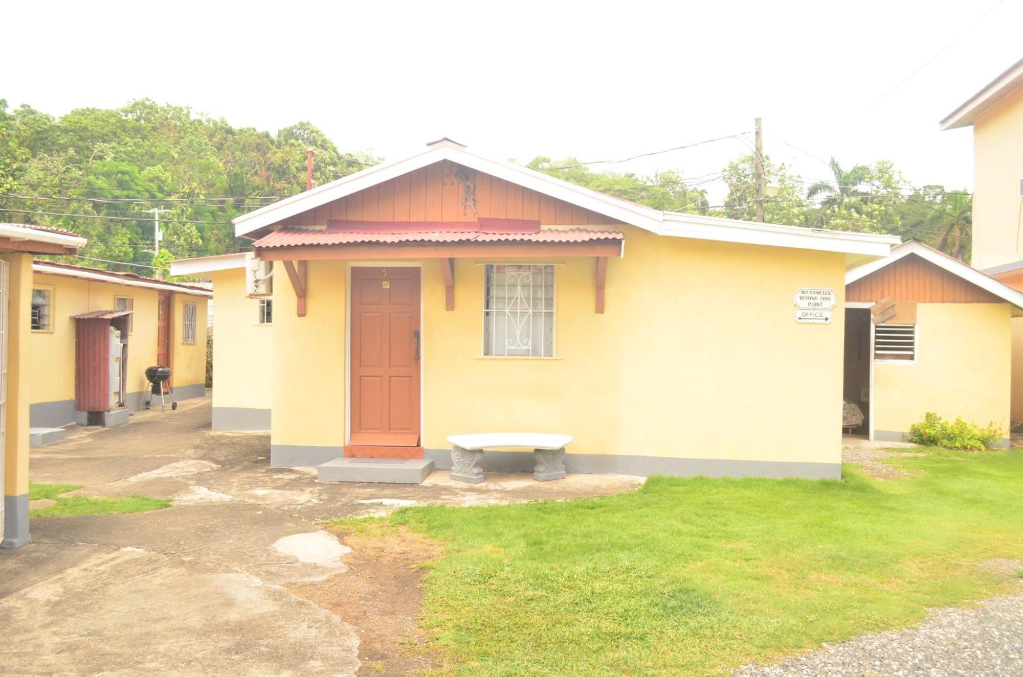 Little Shaw Park Guest House Ocho Rios Esterno foto