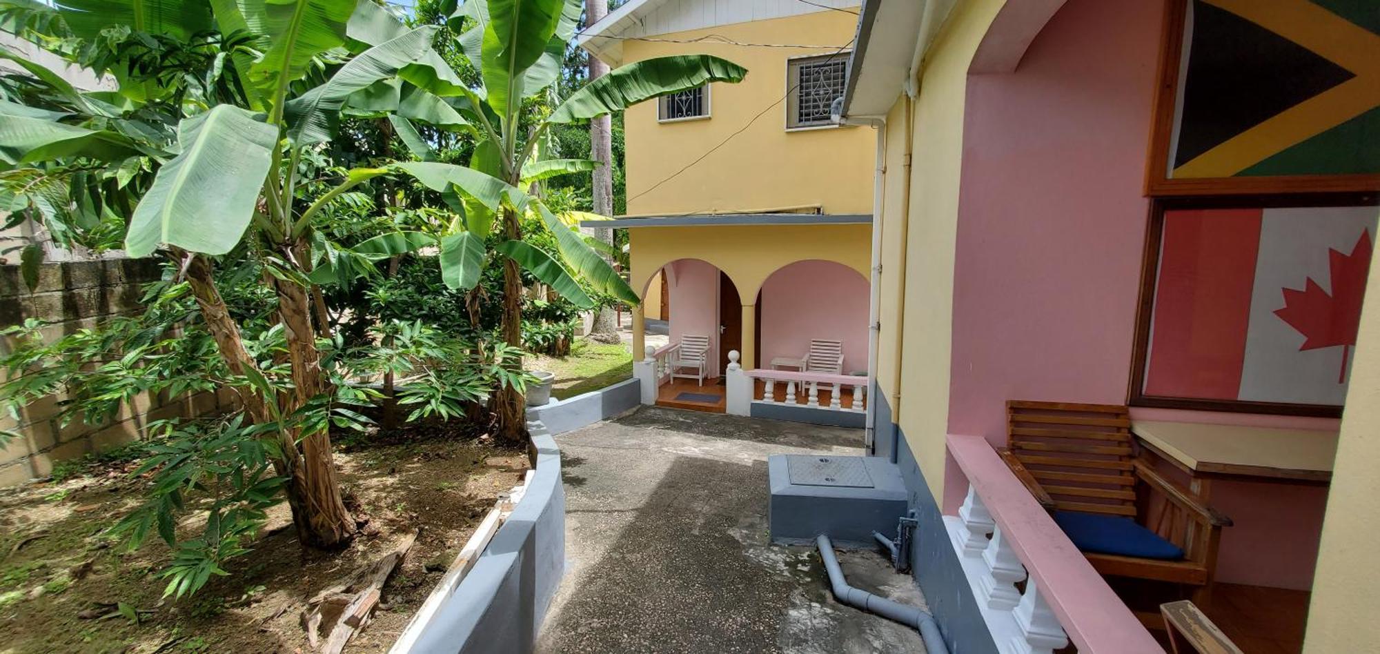 Little Shaw Park Guest House Ocho Rios Esterno foto