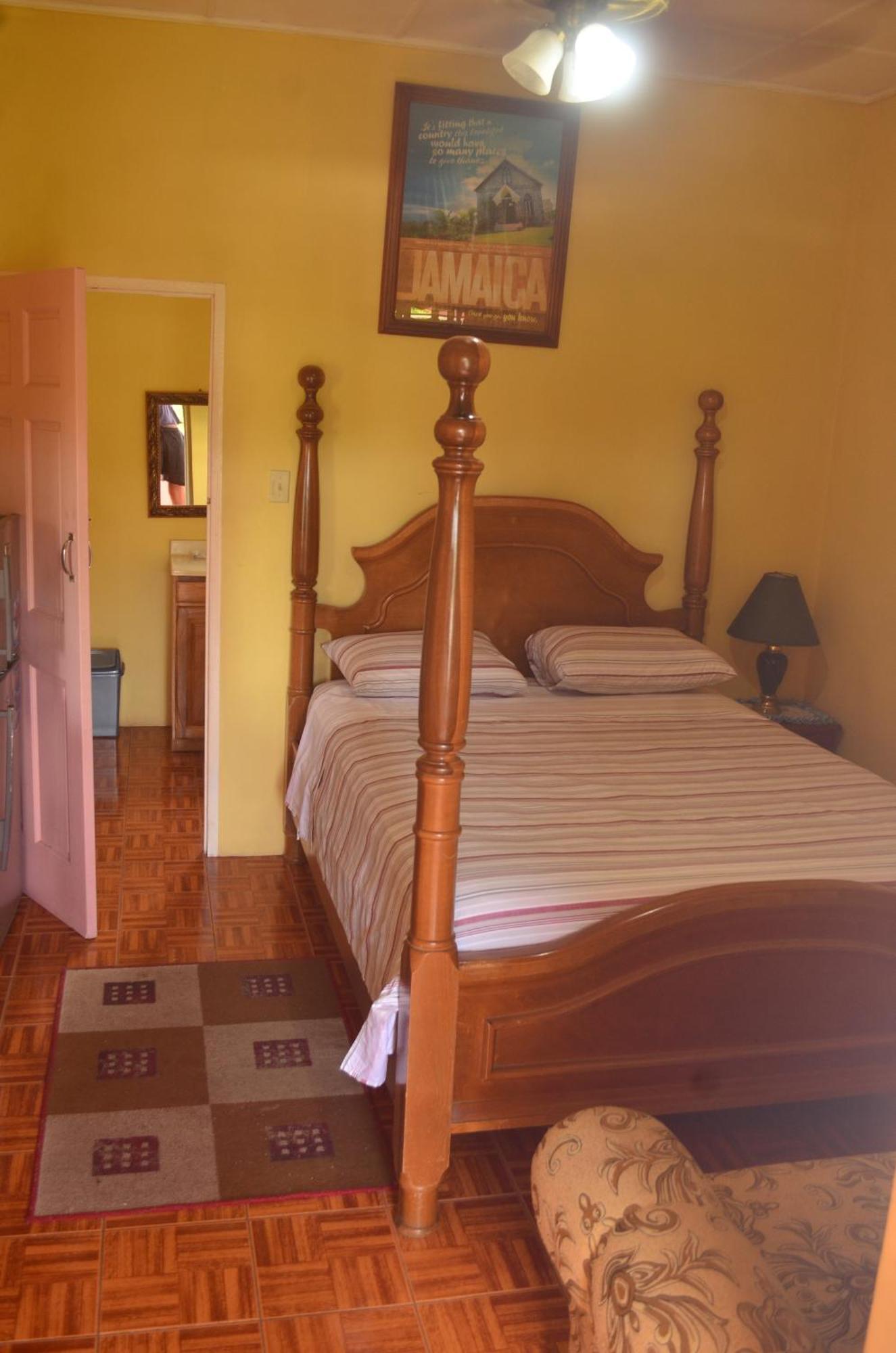 Little Shaw Park Guest House Ocho Rios Esterno foto